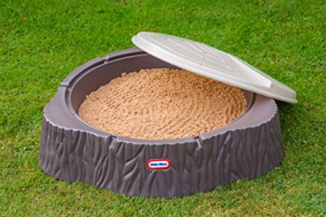 Little Tikes Woodland Sandkasten - Baumstamm-Design mit großem Spielbereich, 3 Sitzflächen und Deckel - für Kinder ab 24 Monate - 3